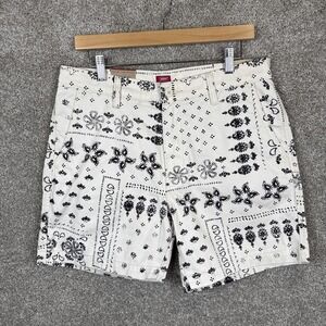 Levi's XX Chino 6" Shorts Men's‎ Size 33 Beige Paisley Print NEW